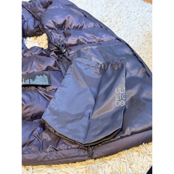 Uniqlo Ultra Light Down Vest Grey Taupe Packable Puffer Lightweight Size M - Picture 7 of 8
